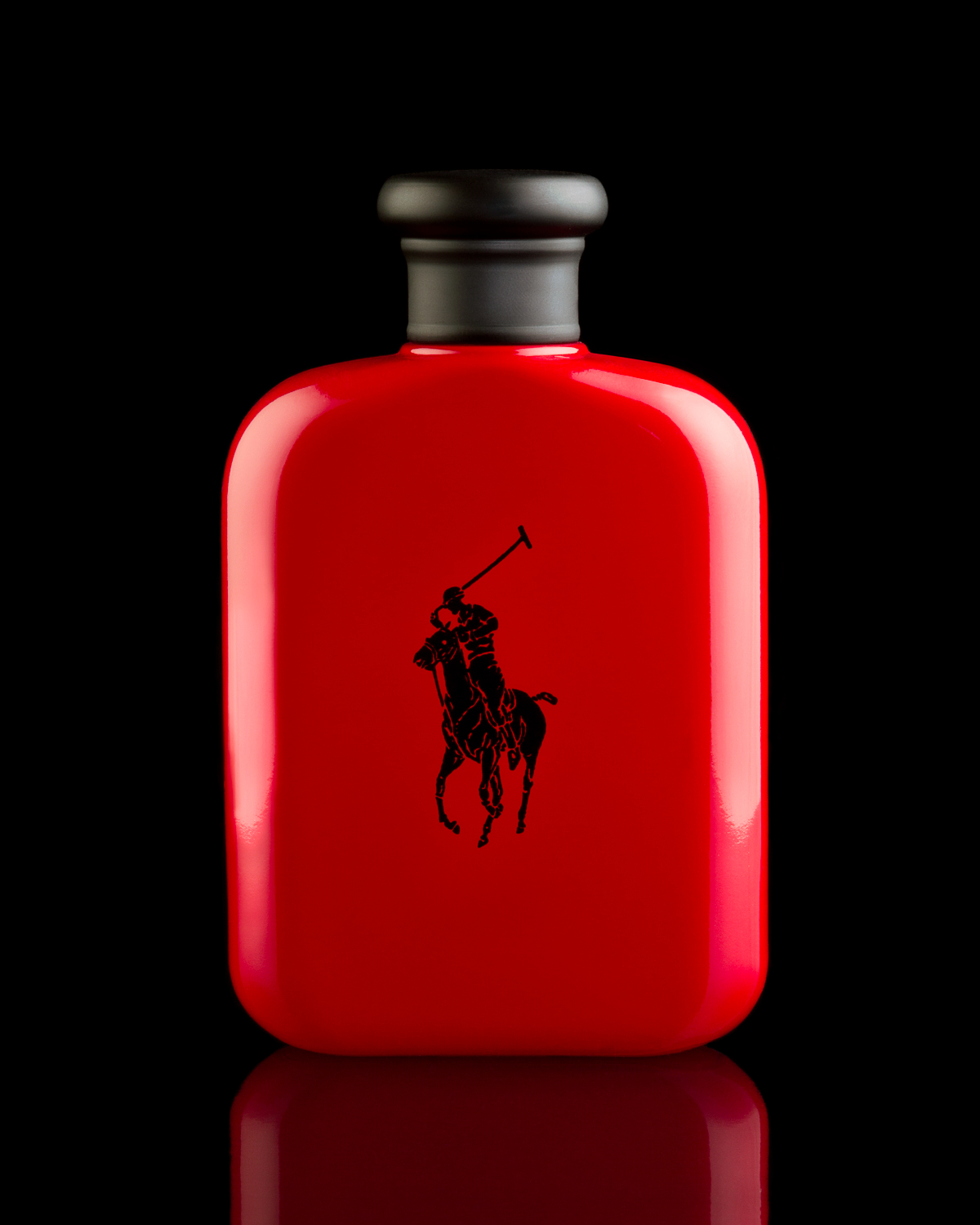 Fotografía de producto perfume fondo negro